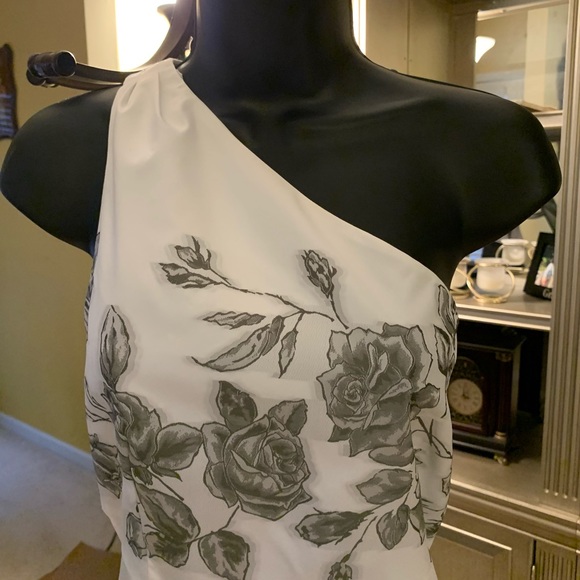 White and grey dress by Doncaster size 8 - Picture 2 of 4